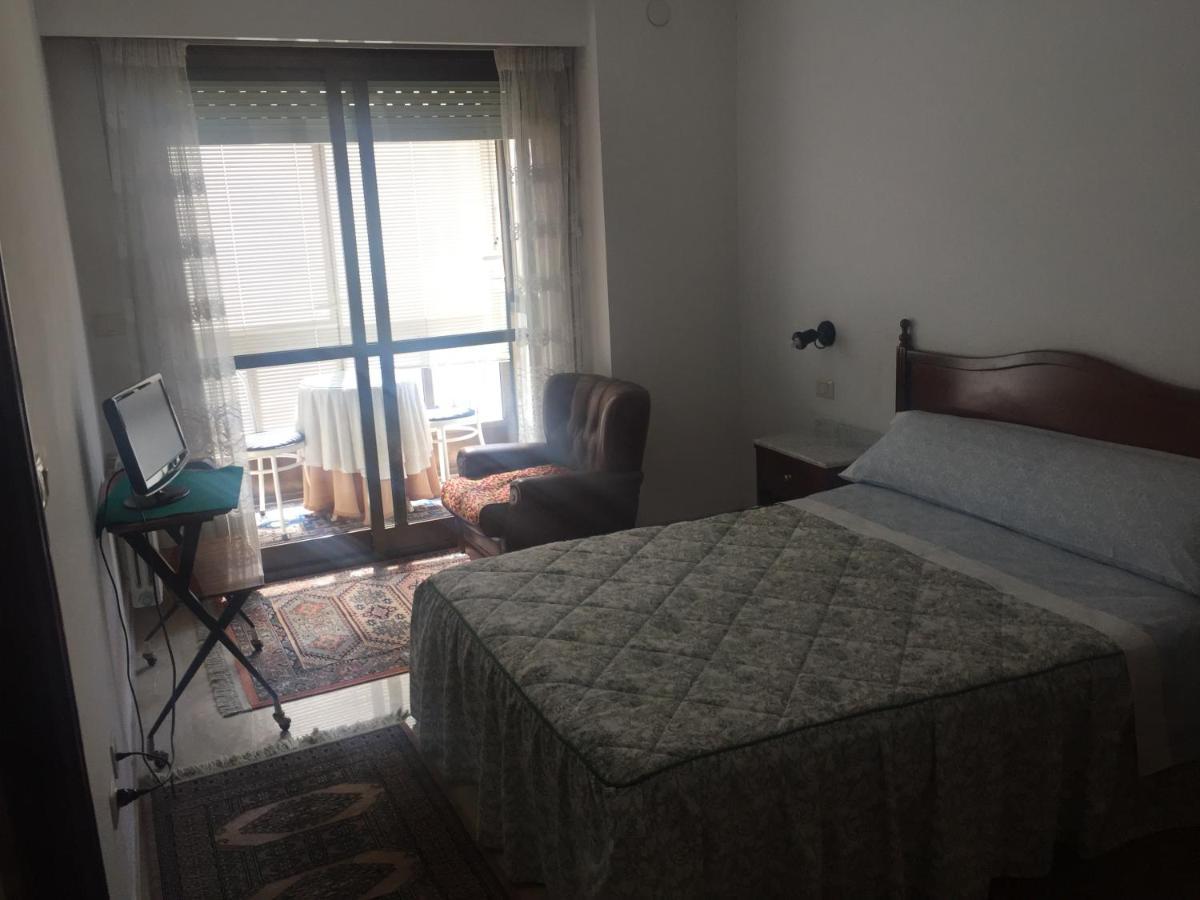 Residencia Universidad Ourense Zewnętrze zdjęcie